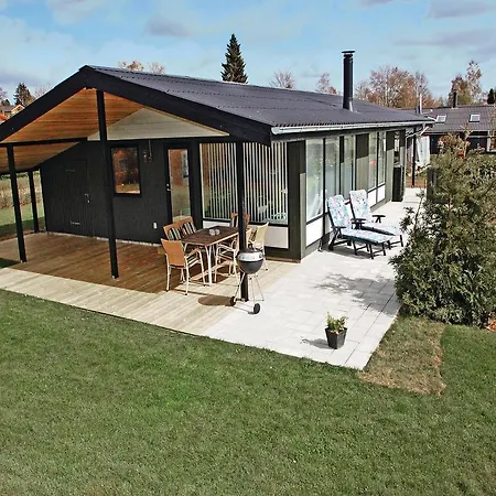 3 Bedroom In Holiday home Hejls