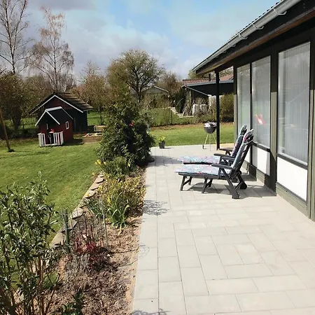 Prázdninový dům 3 Bedroom In *